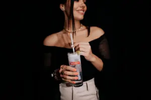 easy vodka drinks to order at a bar